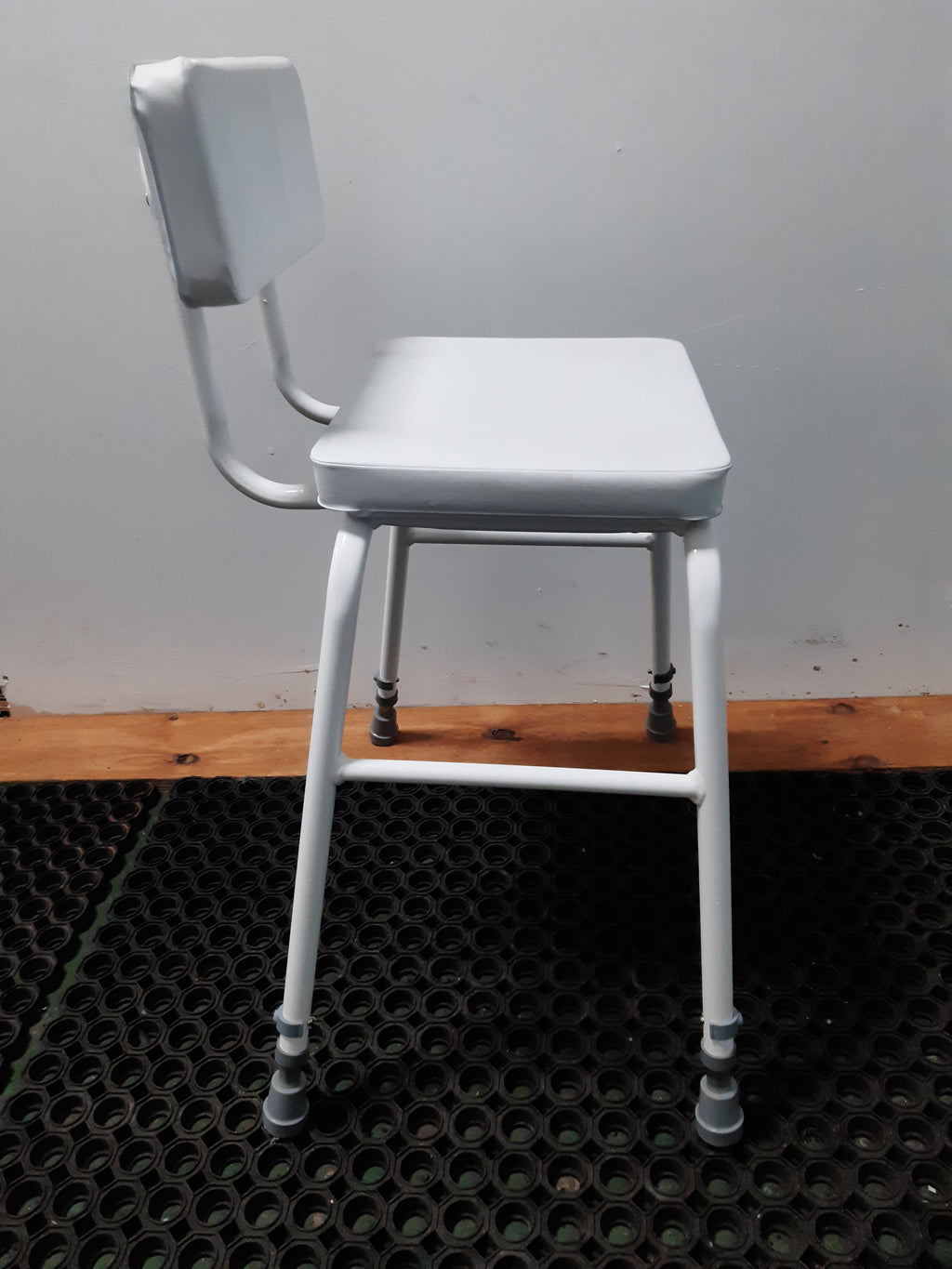 Height Adjustable Perching Stool, Ex Display