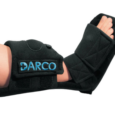 Someone using/wearing the Darco Night Splint