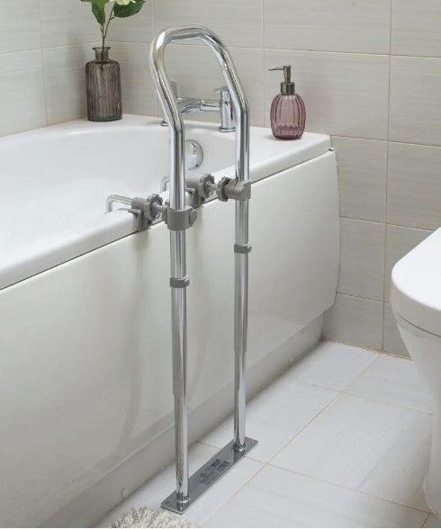 The Chrome version of the silver bath rail