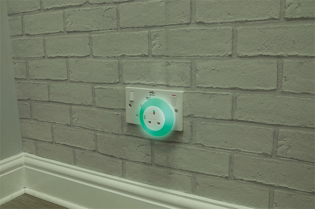 LED Nightlight with 13A Socket - plugged in, green