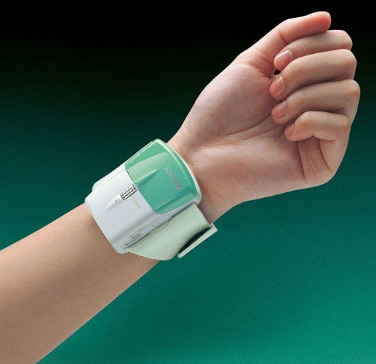shows someone wearing the i-trans motion sickness reliever on their wrist