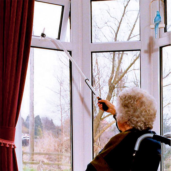 The Window Pull being used