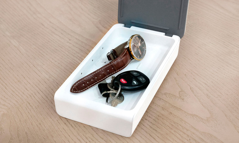 Watch and car keys in Easypix SteriBox UVC Sterilization Box