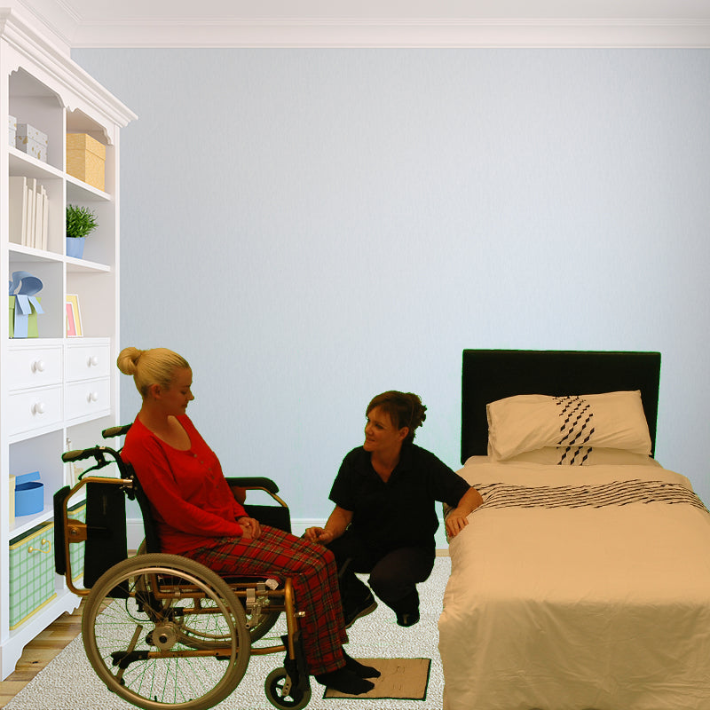shows the Glide and Lock Chair – Standard being used