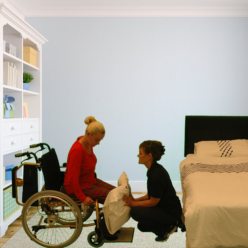 shows the Glide and Lock Chair – Standard being used