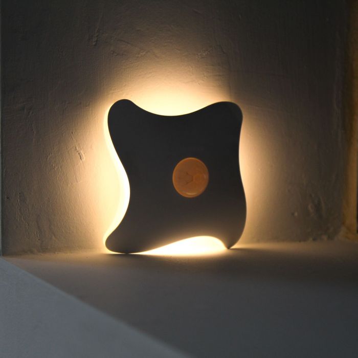 the image shows the Lifemax starfish night light glowing in the dark