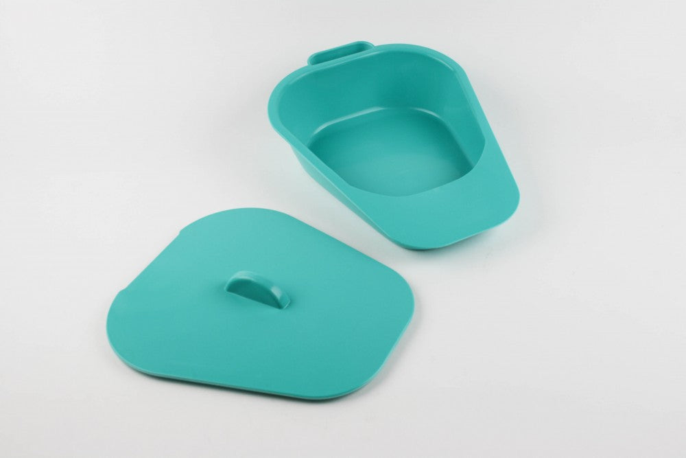 The image shows the green Selina Slipper Bed Pan with lid
