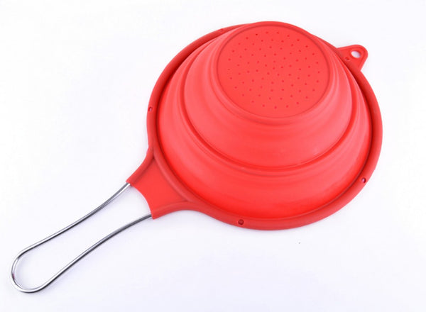 the image shows the silicone collapsible strainer